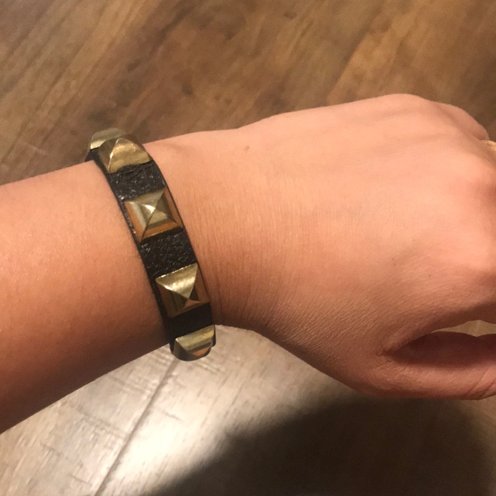 Gold stud bracelet